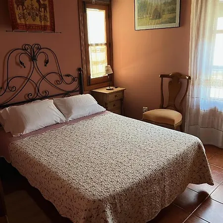 Arco Del Tinte 10 * Guadalupe (Extremadura)