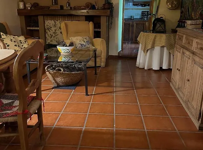 Arco Del Tinte 10 * Guadalupe (Extremadura)